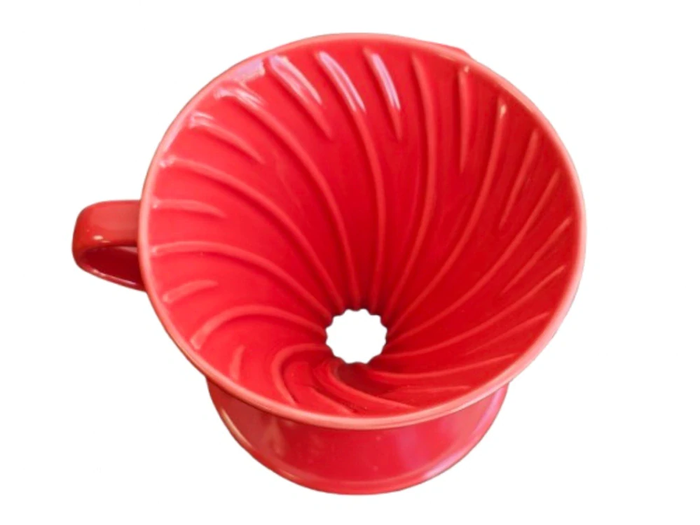 Hario keramický dripper na kávu V60-02 červený
